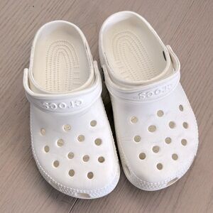 Crocs classic clogs in white kids size 3